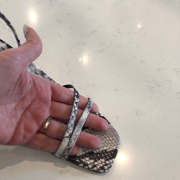 Vince Camuto shoes - Picture 3 of 5